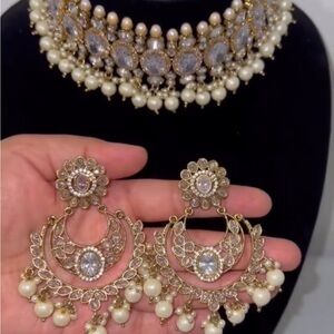 Elegant Victorian Jewelry Set
